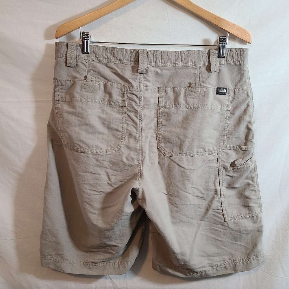 The North Face Men's Shorts - Picture 2 of 7